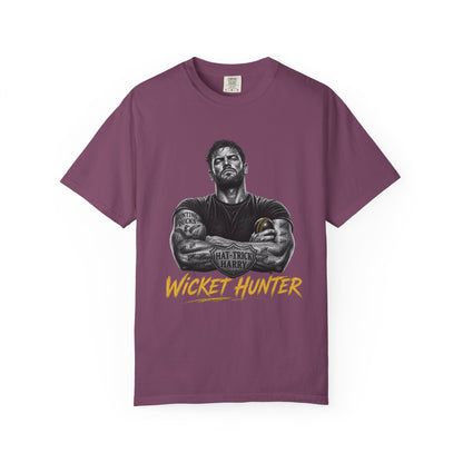 Wicket Hunter Cricket Fan Tee, fast bowler holding a cricket ball, white line-art graphic